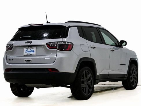 New 2026 Jeep Compass Latitude w/ Sun and Sound Group image 7