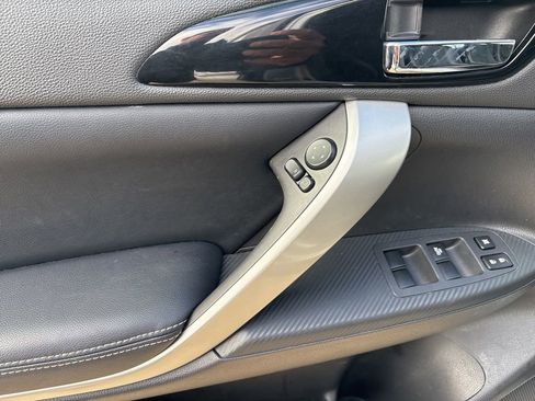 Used 2025 Mitsubishi Eclipse Cross SE image 12