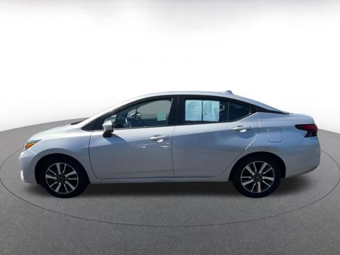 Used 2025 Nissan Versa SV FWD image 8