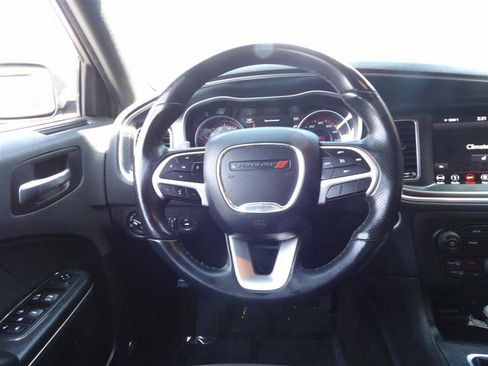 Used 2018 Dodge Charger R/T w/ Beats Audio Group RWD image 19