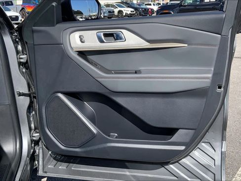 Used 2026 Ford Explorer Active image 23