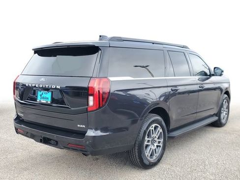 New 2025 Ford Expedition Max Active RWD image 4
