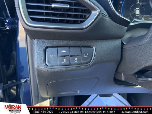 Used 2020 Hyundai Santa Fe SEL w/ Convenience Package image 15