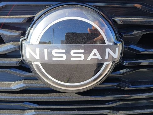 Used 2024 Nissan Altima 2.5 SV FWD image 2