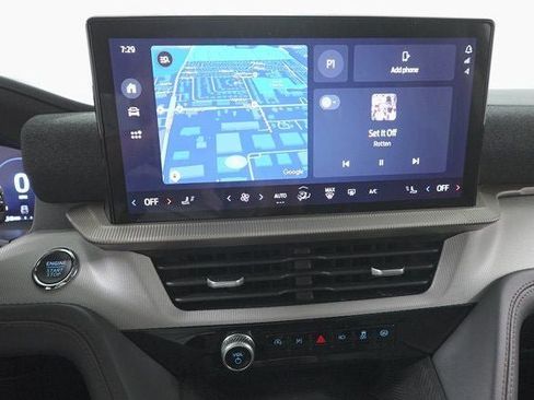 Certified 2025 Ford Explorer Active image 16