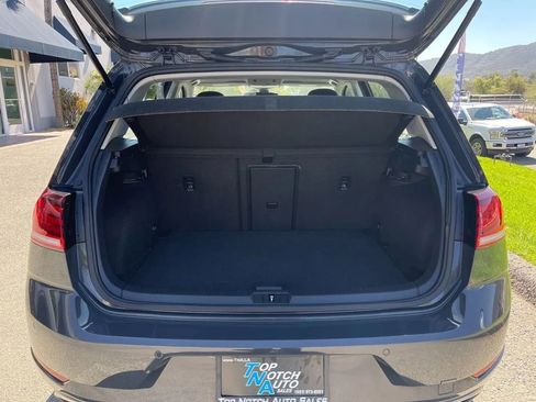 Used 2019 Volkswagen e-Golf SEL Premium image 10