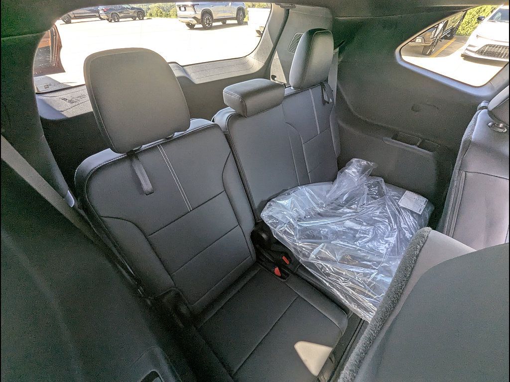 New 2026 GMC Acadia Elevation w/ Elevation Premium Package AWD/4WD image 15