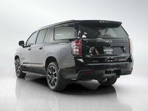 Used 2023 Chevrolet Suburban RST AWD/4WD image 3