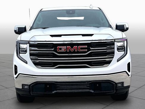 Used 2025 GMC Sierra 1500 SLT AWD/4WD image 4