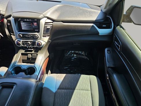 Used 2015 GMC Yukon SLE w/ HD Trailering Package image 4