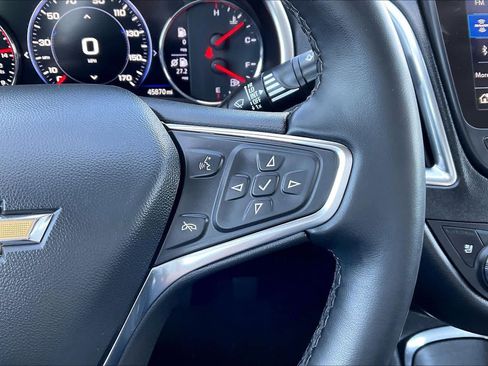 Used 2024 Chevrolet Malibu LT image 25