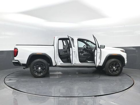 Used 2024 GMC Canyon Elevation w/ Convenience Package RWD image 26