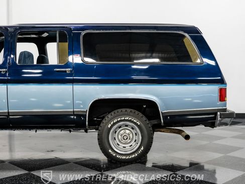 Used 1990 GMC Suburban SLE 4x4 image 22