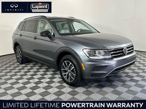 Used 2019 Volkswagen Tiguan SE image 1