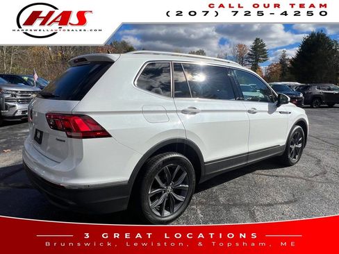 Used 2023 Volkswagen Tiguan SE w/ Panoramic Sunroof Package image 6