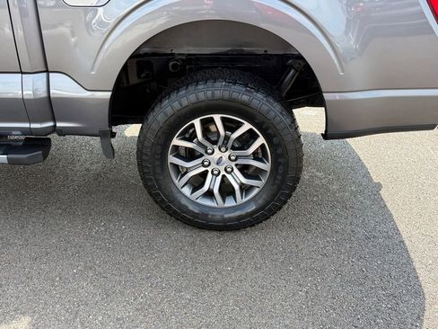 Used 2021 Ford F150 Lariat w/ Trailer Tow Package image 42