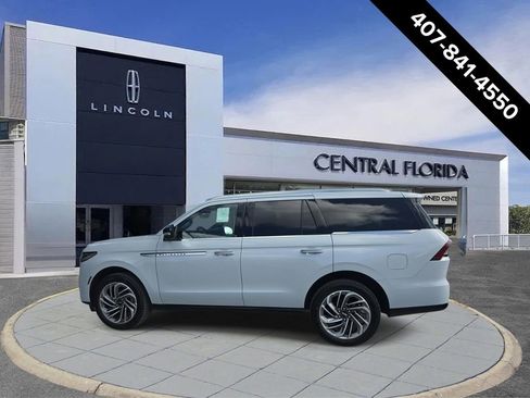 New 2026 Lincoln Navigator Reserve AWD/4WD image 6