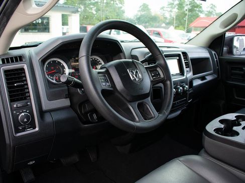 Used 2013 RAM 1500 Express image 16