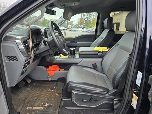 Used 2023 Ford F150 Lariat w/ Trailer Tow Package image 5