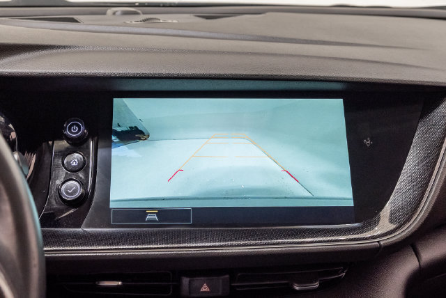 Used 2023 Buick Envision Essence w/ Sport Touring Package FWD image 16