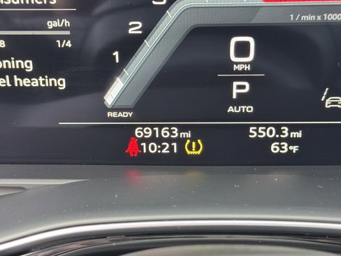 Used 2022 Audi Q7 Premium Plus image 20