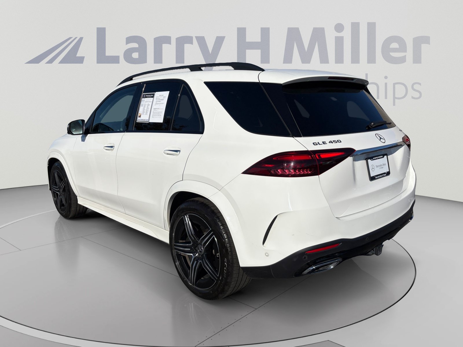 Certified 2024 Mercedes-Benz GLE 450 4MATIC image 3