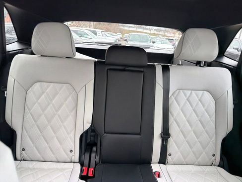 New 2026 Volkswagen Atlas Cross Sport SEL Premium R-Line AWD/4WD image 35