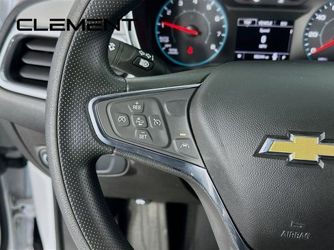 Used 2020 Chevrolet Equinox LS w/ LS Convenience Package AWD/4WD image 16