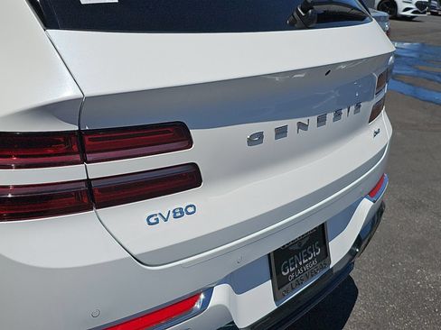 Certified 2024 Genesis GV80 2.5T AWD/4WD image 11