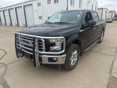 Used 2017 Ford F150 XLT w/ Equipment Group 302A Luxury AWD/4WD image 3