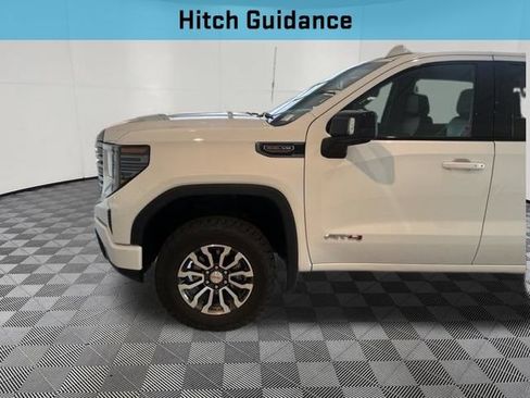 Used 2022 GMC Sierra 1500 AT4 AWD/4WD image 5
