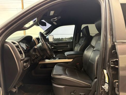 Used 2019 RAM 2500 Laramie AWD/4WD image 8