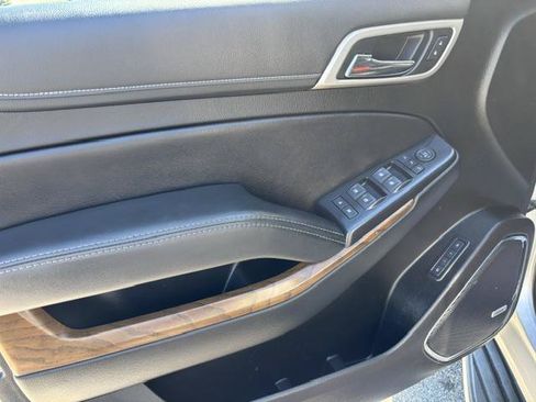 Used 2019 GMC Yukon Denali RWD image 5
