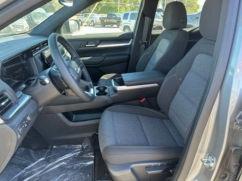 New 2025 GMC Terrain Elevation image 16