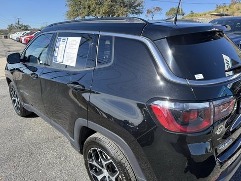 Used 2024 Jeep Compass Limited image 21