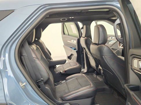 Used 2025 Ford Explorer ST w/ Sun And Sound Package AWD/4WD image 34
