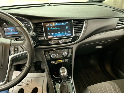 Used 2019 Buick Encore Preferred image 18