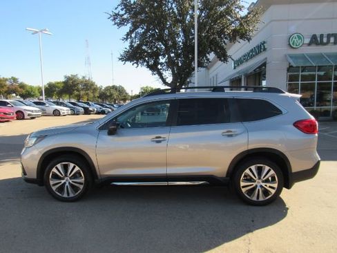 Used 2019 Subaru Ascent Limited w/ Popular Package #2 image 14
