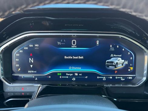 Used 2022 Chevrolet Silverado 1500 LT Trail Boss w/ Convenience Package II image 13