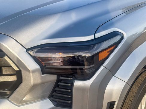 New 2026 Toyota Tacoma SR5 AWD/4WD image 9