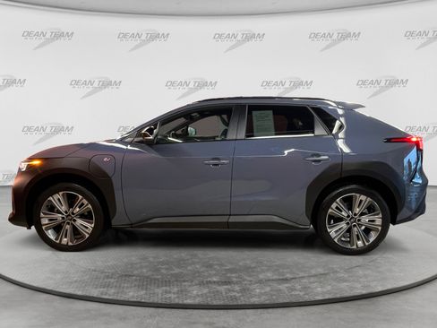 Used 2023 Subaru Solterra AWD image 4