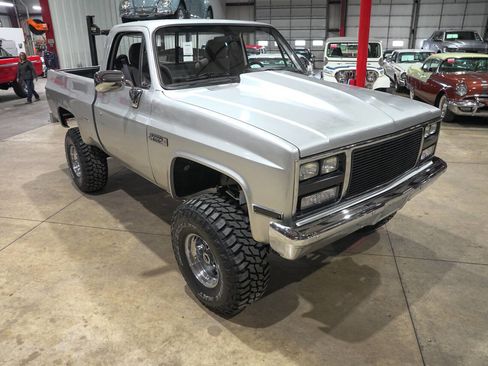 Used 1987 GMC Sierra 1500 R1500 2dr Standard Cab SB image 14