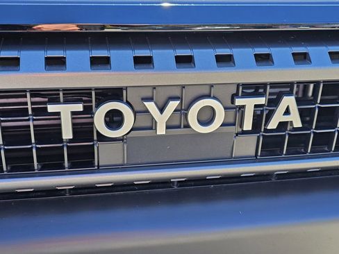 Used 2024 Toyota Land Cruiser image 3