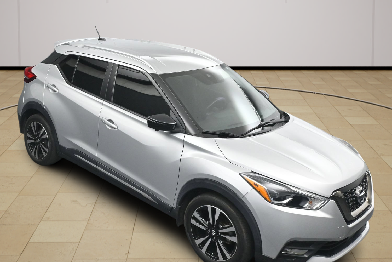 Used 2020 Nissan Kicks SR w/ SR Premium Package FWD image 31