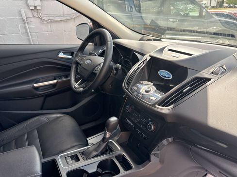 Used 2017 Ford Escape Titanium AWD/4WD image 24