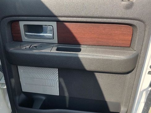 Used 2013 Ford F150 King Ranch w/ King Ranch Luxury Pkg AWD/4WD image 21