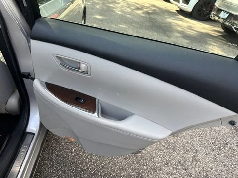Used 2010 Lexus ES 350 FWD image 14