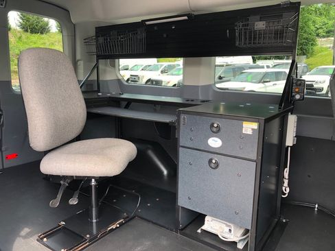 Used 2019 Ford Transit 150 XLT RWD image 24