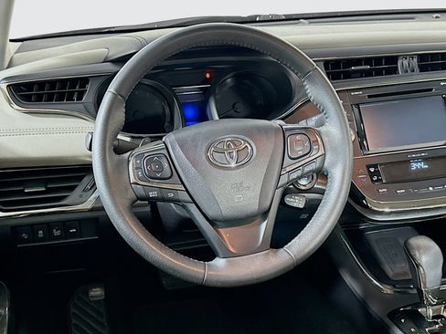 Used 2017 Toyota Avalon XLE Premium FWD image 18