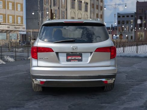 Used 2016 Honda Pilot Touring image 7
